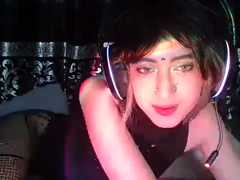 Snapshot of kittenpasive30 chatting on 06.16.26 kittenpasive30 online show from 06.16.26
