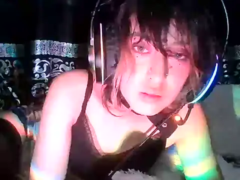 Snapshot of kittenpasive30 chatting on 06.22.26 kittenpasive30 online show from 06.22.26