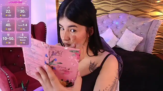  Ninaharpper online show from 06.26.26