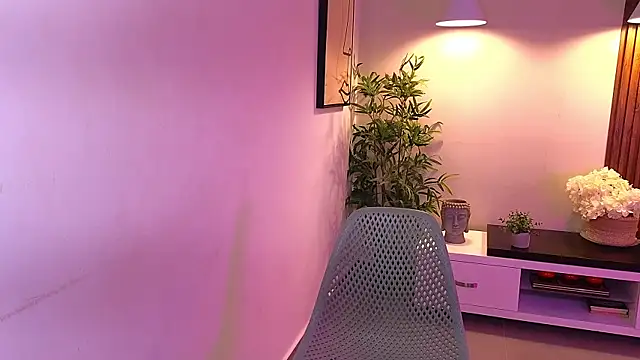 Snapshot of _Celeste_Hill chatting on 07.06.26 Celeste Hill online show from 07.06.26