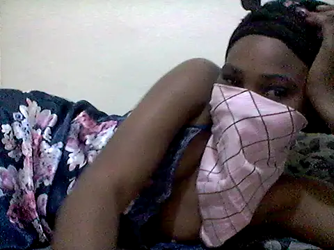 Snapshot of Afrikanshe chatting on 06.25.26 Afrikanshe online show from 06.25.26