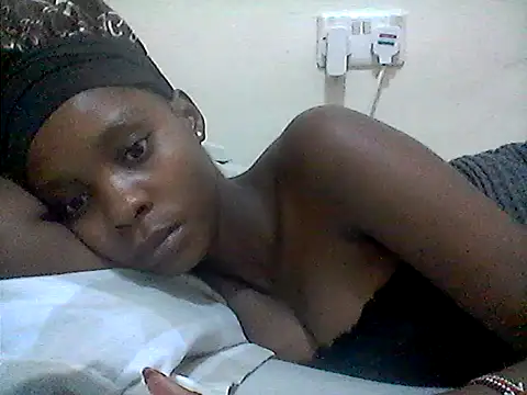 Snapshot of Sweetpother chatting on 07.25.26 Sweetpother online show from 07.25.26