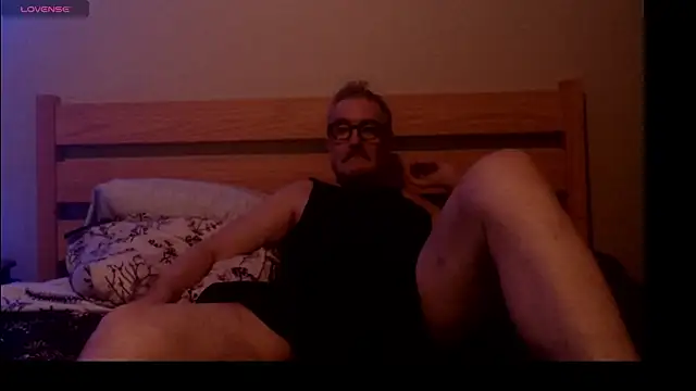 KinkyStacheDaddy online show from 06.30.26