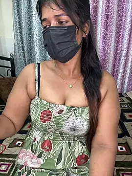 Snapshot of Gauri_Xx chatting on 07.18.26 Gauri Xx online show from 07.18.26