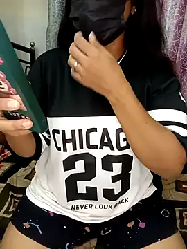Snapshot of Gauri_Xx chatting on 07.24.26 Gauri Xx online show from 07.24.26