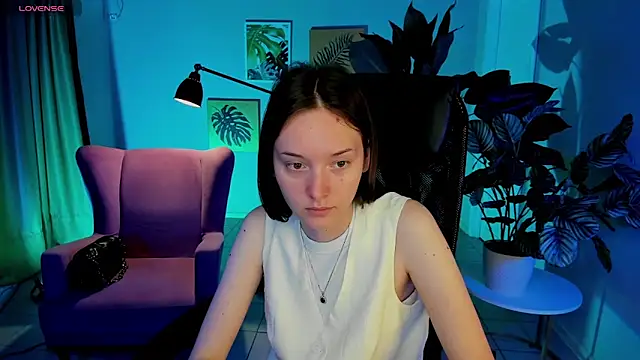 Snapshot of Eva_Leeee chatting on 06.21.26 Eva Leeee online show from 06.21.26