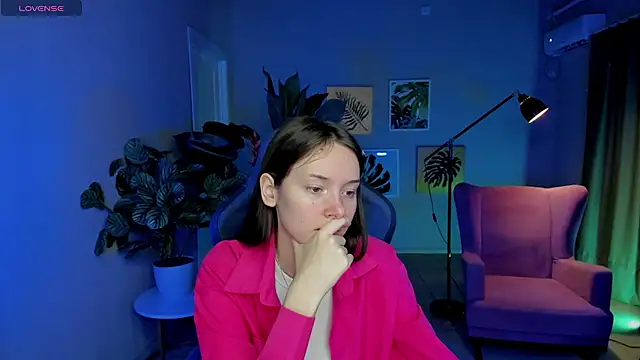 Snapshot of Eva_Leeee chatting on 07.02.26 Eva Leeee online show from 07.02.26