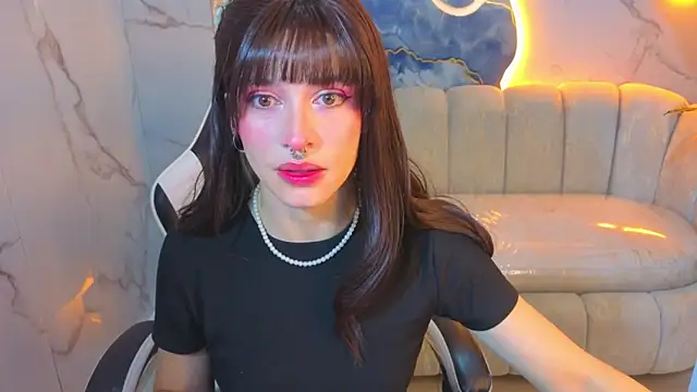 Snapshot of Lily_Tx chatting on 06.20.26 Lily Tx online show from 06.20.26