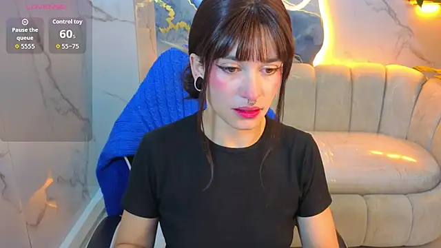 Snapshot of Lily_Tx chatting on 07.24.26 Lily Tx online show from 07.24.26