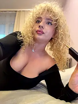 Snapshot of Khalee_syyy chatting on 07.17.26 Khalee syyy online show from 07.17.26