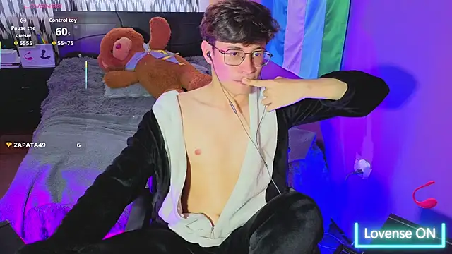 Snapshot of Angelito_Twink chatting on 07.06.26 Angelito Twink online show from 07.06.26