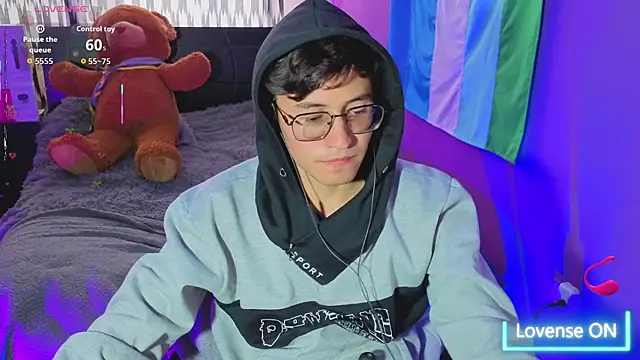 Snapshot of Angelito_Twink chatting on 07.14.26 Angelito Twink online show from 07.14.26