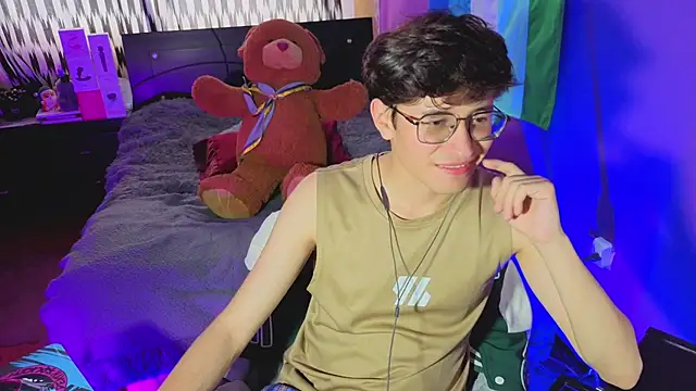 Snapshot of Angelito_Twink chatting on 07.29.26 Angelito Twink online show from 07.29.26