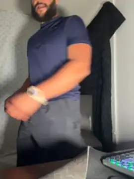 HungStr8Lightskin online show from 07.01.26