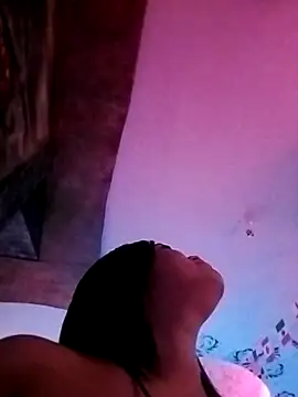 Snapshot of Camila_hott_11 chatting on 07.18.26 Camila hott 11 online show from 07.18.26