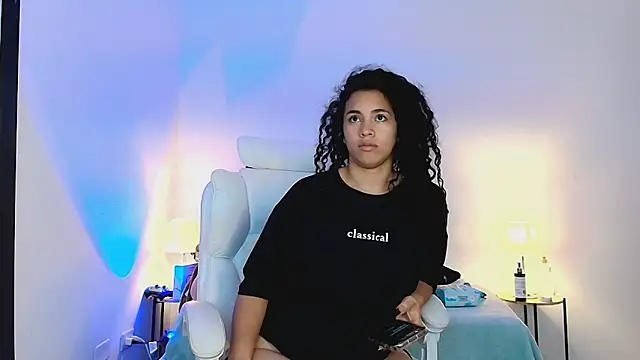 Isabella Sophia19 online show from 06.19.26