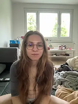 Snapshot of Isabella_honey chatting on 06.16.26 Isabella honey online show from 06.16.26