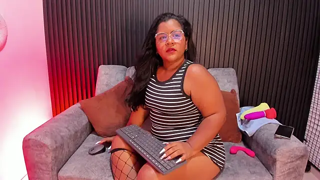 Mommy Big Ass online show from 06.16.26