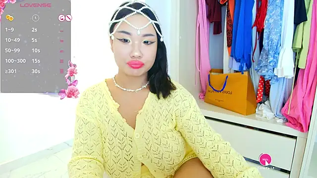 AsianLumi online show from 08.01.26
