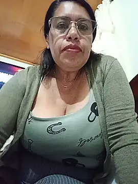 Snapshot of Emilif_ chatting on 07.03.26 Emilif online show from 07.03.26
