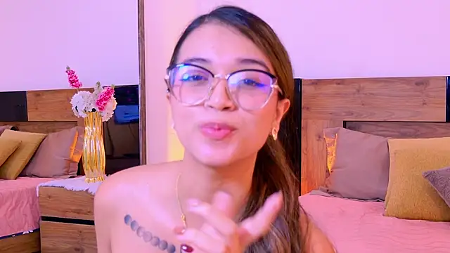 CassieMills online show from 07.28.26