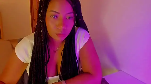 NicolePasqualott online show from 10.20.25