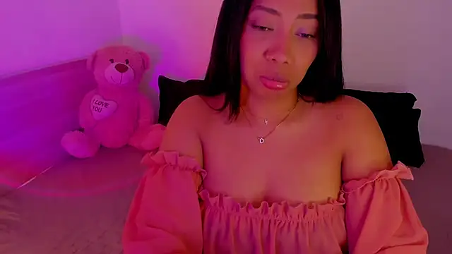 NicolePasqualott online show from 12.04.25