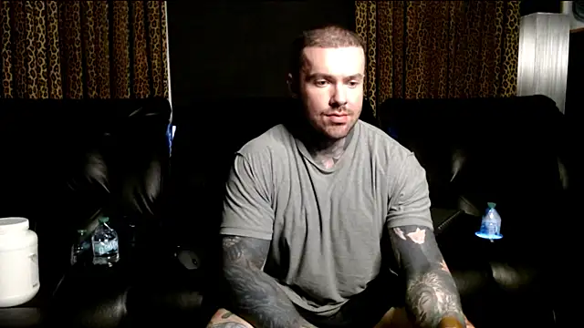 Snapshot of nathaniel_13 chatting on 06.21.26 nathaniel 13 online show from 06.21.26