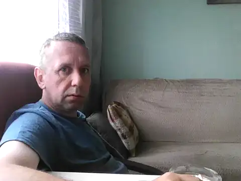 Snapshot of RafalekRozmarynowski81 chatting on 06.18.26 RafalekRozmarynowski81 online show from 06.18.26