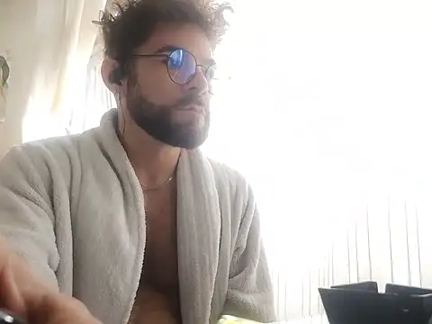 Snapshot of EnricoNetto chatting on 06.27.26 EnricoNetto online show from 06.27.26