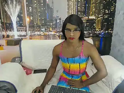 Snapshot of stefania_bragan chatting on 06.22.26 stefania bragan online show from 06.22.26
