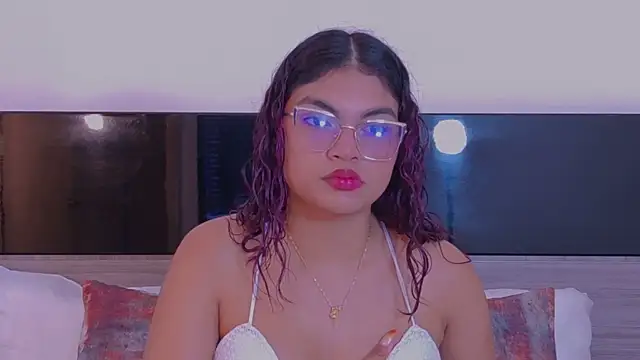 MelodyAlvarez online show from 06.20.26