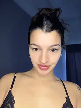 Snapshot of maar-1 chatting on 06.19.26 maar-1 online show from 06.19.26