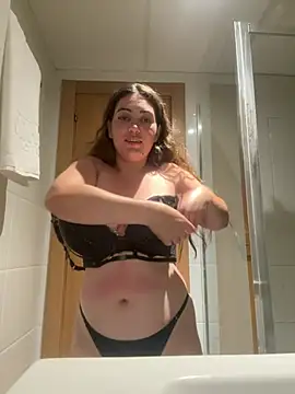 Snapshot of -Malina- chatting on 07.03.26 -Malina- online show from 07.03.26