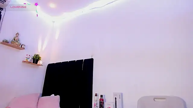 Snapshot of hellokitty900 chatting on 07.19.26 hellokitty900 online show from 07.19.26