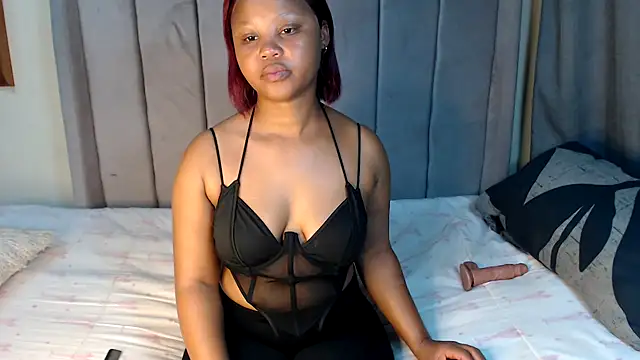 Snapshot of Kimmberly_Slut chatting on 06.26.26 Kimmberly Slut online show from 06.26.26