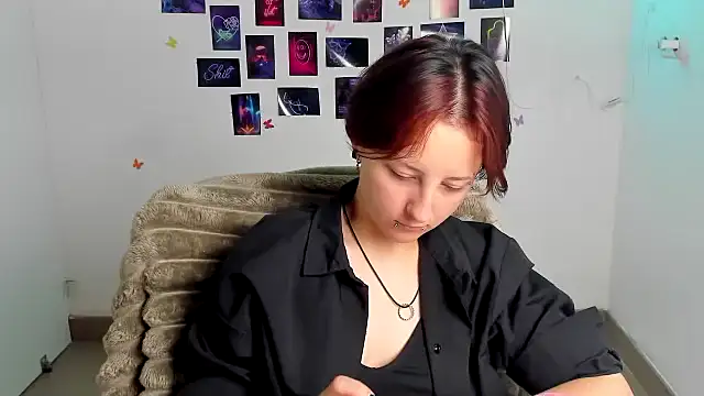 Dilara Kiss  online show from 08.05.26