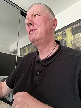 Snapshot of cumboy chatting on 04.24.26 cumboy online show from 04.24.26