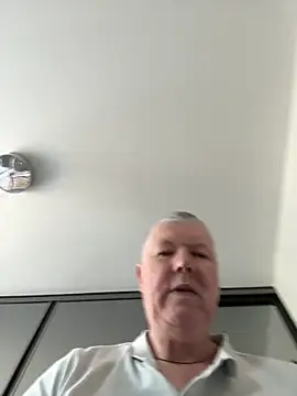 Snapshot of cumboy chatting on 04.25.26 cumboy online show from 04.25.26