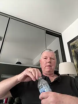 Snapshot of cumboy chatting on 05.18.26 cumboy online show from 05.18.26
