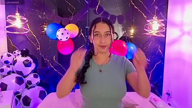 ZoeBlissX online show from 06.25.26