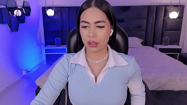 SabrinaMontclair online show from 07.05.26