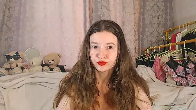 Snapshot of ChloeBrooklyn chatting on 07.13.26 ChloeBrooklyn online show from 07.13.26