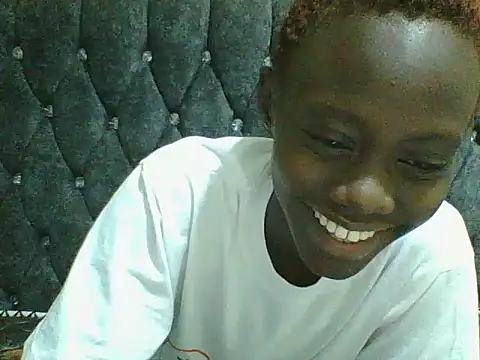 Tish Leylah online show from 06.17.26