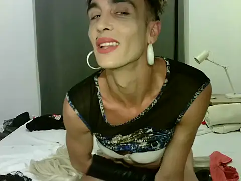 CruellaDivine online show from 06.25.26