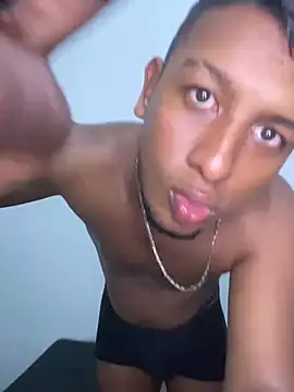 Snapshot of negrito21cmver chatting on 08.07.26 negrito21cmver online show from 08.07.26