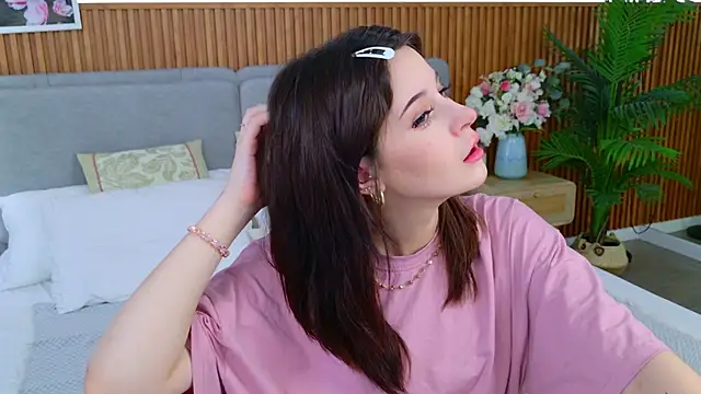 SelenaAlmond online show from 06.25.26