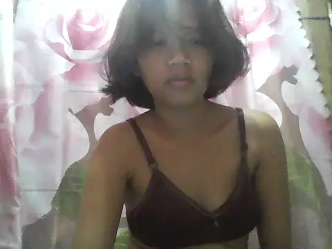 Snapshot of SexyJanePinay chatting on 07.23.26 SexyJanePinay online show from 07.23.26