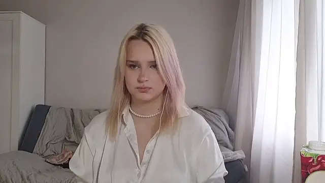 BloomMoon online show from 07.02.26