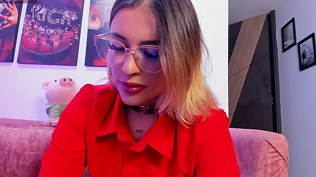 Snapshot of DailynRose chatting on 08.07.26 DailynRose online show from 08.07.26